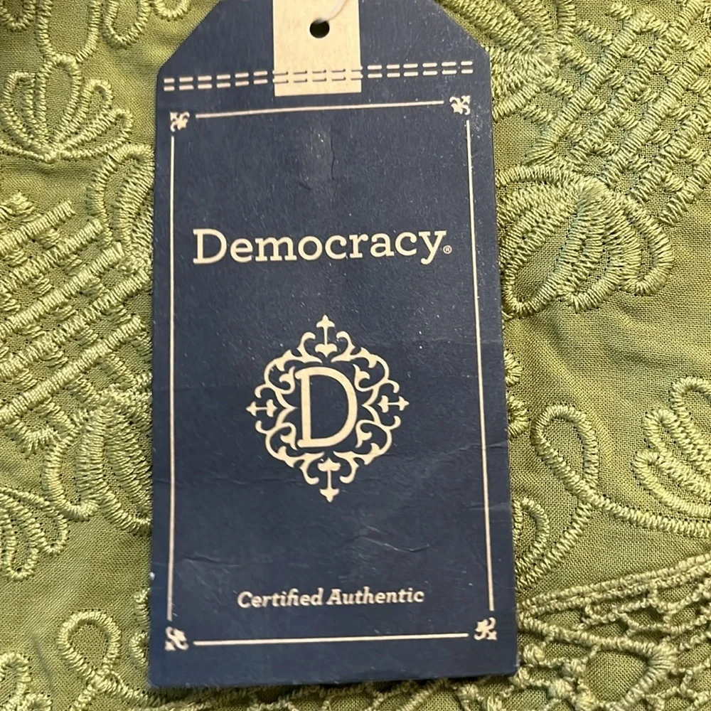 Democracy Olive Green Embroidered Top - Picture 6 of 9
